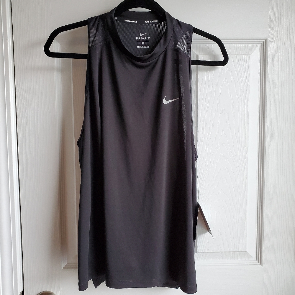 NWT - Nike black running top